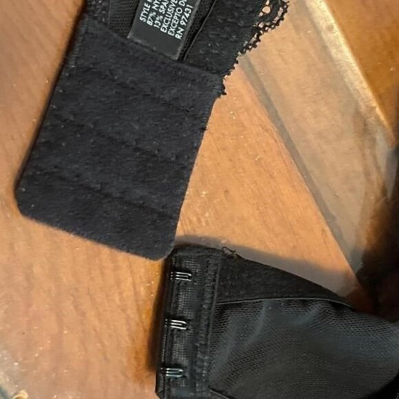 SET of 2 Bundle!! Smart & Sexy Lace Bra Padded 40D Red & Black - Picture 13 of 13